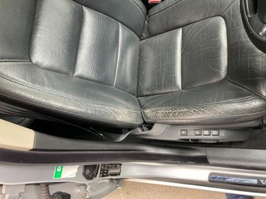 シート色剥げ・シワ補修 | ボルボ | 神戸市東灘区