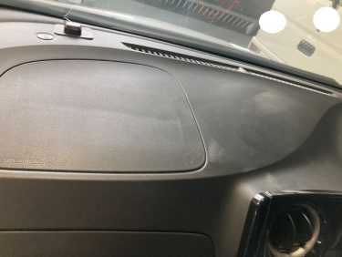 ダッシュボードの擦れ・シミ | 日産ノート | 神戸市兵庫区