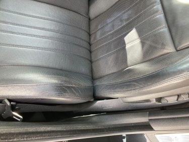 サイドサポート擦れ | BMW M5 | 神戸市灘区