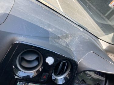 ダッシュボードのゴム跡 | 日産ノート | 神戸市兵庫区