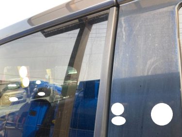 中古車商品化・ガラスのウロコ | 三菱・デリカD:5 | 加東市