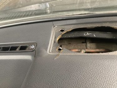 【旧車】ダッシュボードのひび割れ | ボルボ240GL | 南あわじ市Part1