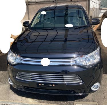 納車前仕上げ | アウトランダーPHEV | 三木市