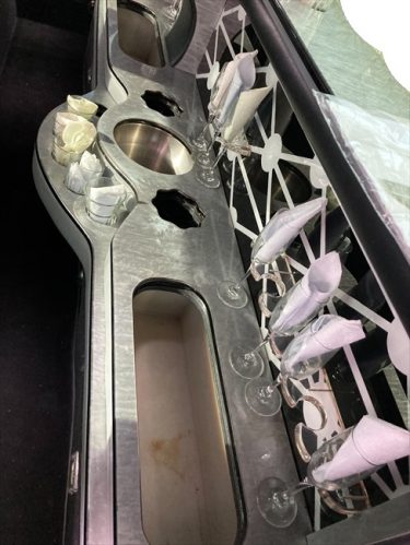 車内清掃・内張染みﾘﾍﾟｱ | リムジン | 神戸市西区