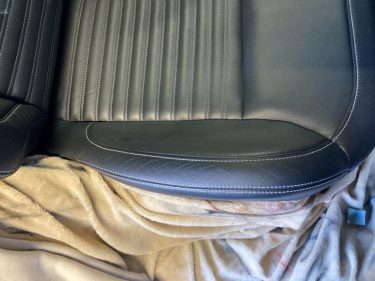 シートのシワリペア | ベンツGLE350d | 神戸市北区