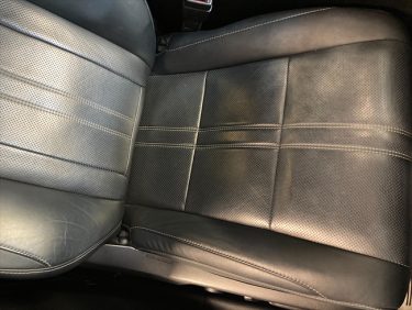 運転席シートの擦れ・シワ | レクサスRX450h | 神戸市灘区