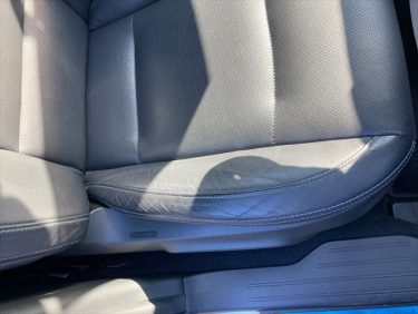 運転席シートシワ | レガシィアウトバック | 神戸市灘区