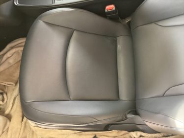 助手席シート擦れ | プリウス | 神戸市垂水区