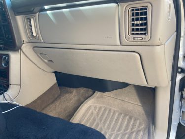 ダッシュボード・ひじ置き各所リペア | キャデラック・エスカレード | 神戸市長田区