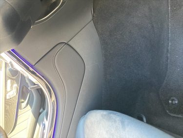 ドア内張り・センターコンソールの擦れ傷 | メルセデスベンツGLC | 兵庫県神戸市長田区