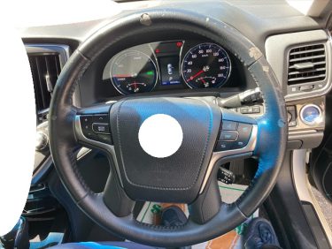 ステアリングの表皮めくれ | トヨタ・クラウン | 兵庫県神戸市須磨区