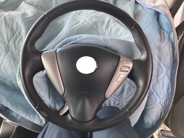 ステアリングの擦れ・塗装剥げ | 日産・セレナ | 兵庫県三木市