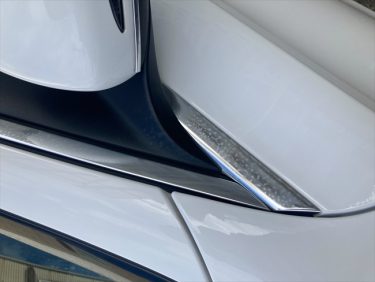 メッキモールの腐食・磨き | メルセデスベンツC220d | 兵庫県神戸市中央区