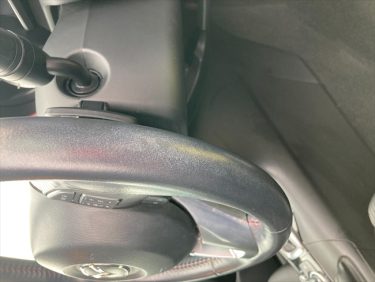 ステアリングの塗装剥げリペア | マツダ・アクセラ | 兵庫県神戸市灘区