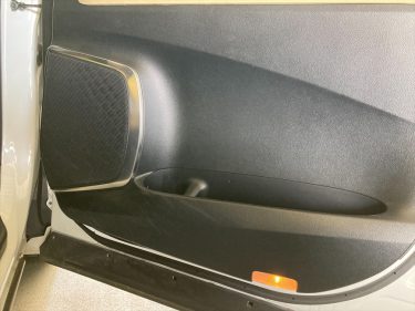 運転席ドア内張の擦れ傷リペア | トヨタ・アルファード | 兵庫県神戸市灘区